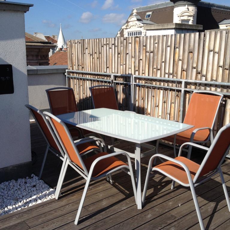 Debo Apartments Schönbrunner Strasse - contactless check in Wien Zimmer foto
